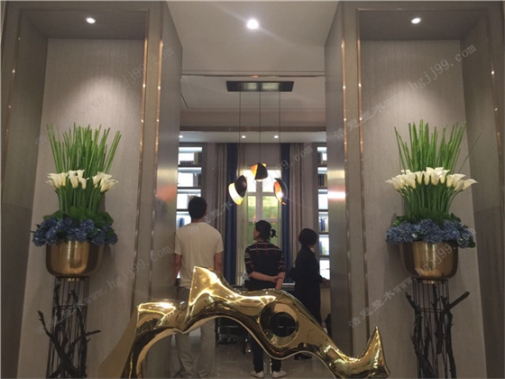 浩冠定制背景飾面框