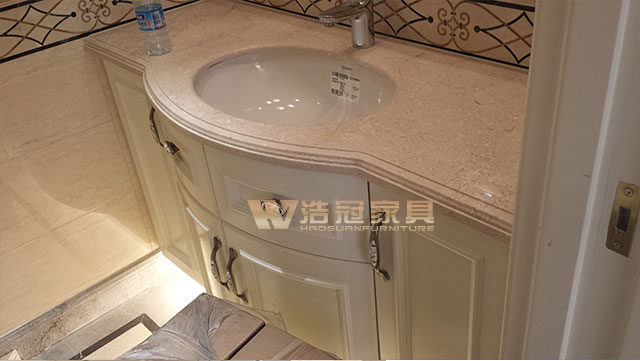 法式-主臥木飾面護墻板