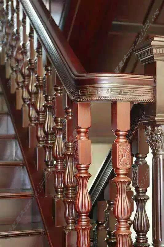 浩冠定制實木樓梯