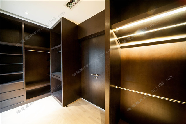 浩冠整體衣帽間