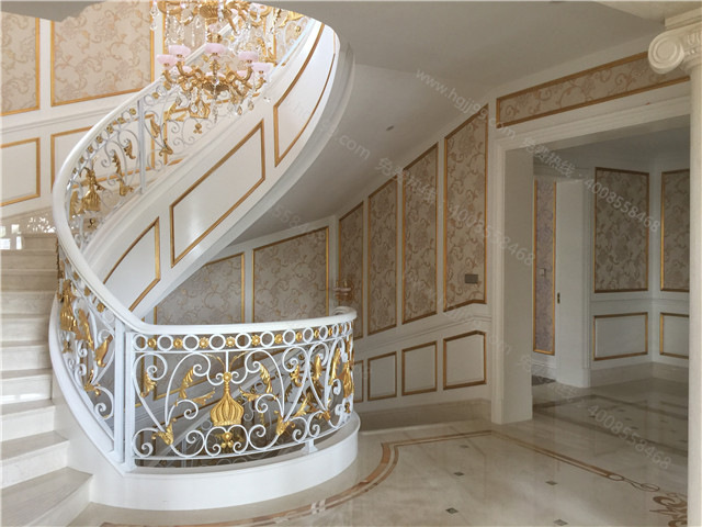 旋轉樓梯.jpg 旋轉樓梯.jpg