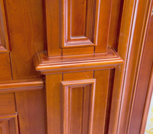 坤庭歐式護(hù)墻板線條