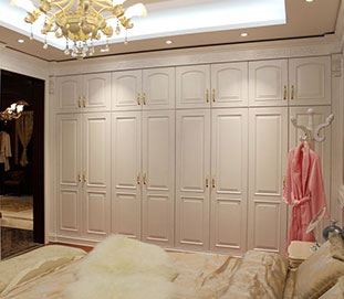 歐式四門衣柜