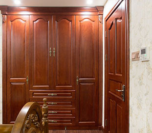 中式衣柜櫻桃木