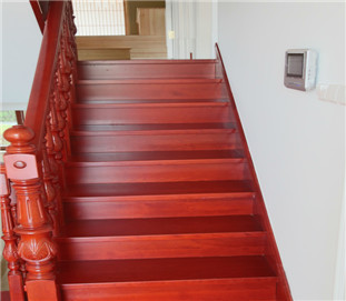 簡歐式-實木樓梯