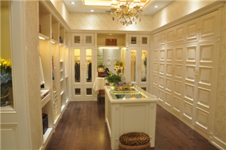 米白色混水漆-整體衣帽間